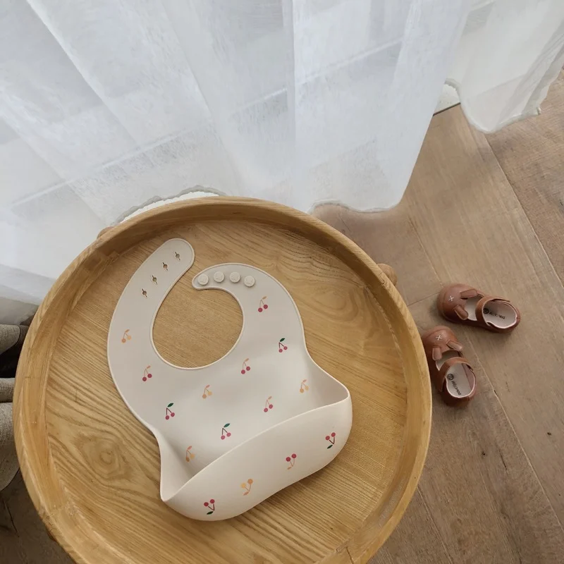 Śliniaki dla niemowląt Ins Sty – Waterproof Baby Bibs Silicone recenzja i cena